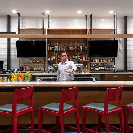 Holiday Inn Denver East By Ihg Exterior foto